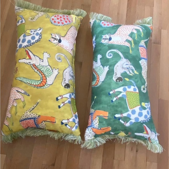 Pair (2 pcs) of Eastern Accents Hullabaloo Pillows - NWT - Picture 2 of 3